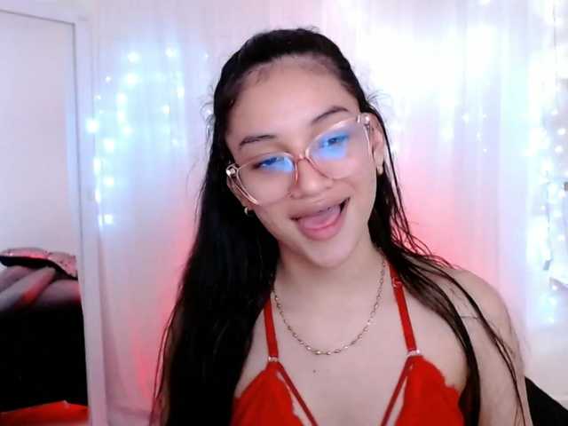 Nuotraukos Aurora-walker Hii guys , Be welcome. want to play with me?❤ Goal = Show tits and oil ❤