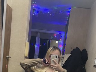 Erotinis vaizdo pokalbis AvaDollz