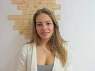 Erotinis vaizdo pokalbis averill