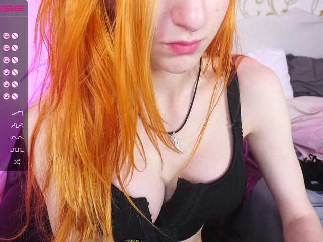 Nuotraukos AveryKlein 11 TKS = 11 SEC ULTRA HIGH VIBRATION #skinny #little #cute #princess looking for a #sugardaddy