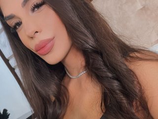 Erotinis vaizdo pokalbis Aylinhazell