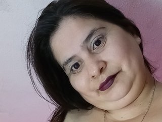 Erotinis vaizdo pokalbis Aymara