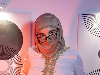 Erotinis vaizdo pokalbis aysa-khalaf