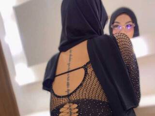 Erotinis vaizdo pokalbis aziiza-56