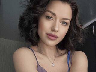 Erotinis vaizdo pokalbis B-BDoll