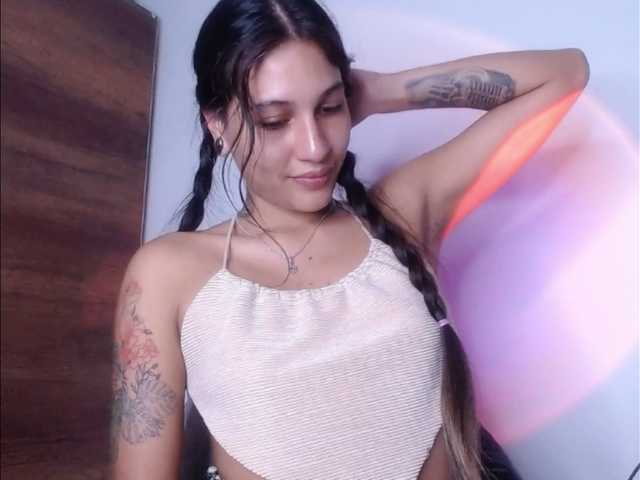 Transliacijos ekrano nuotraukos GOODGIRLYUMMM