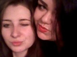 Erotinis vaizdo pokalbis babes23