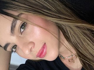 Erotinis vaizdo pokalbis baby-cute