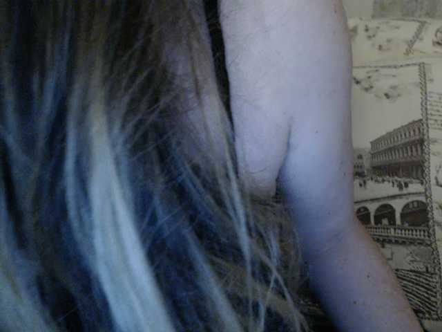Transliacijos ekrano nuotraukos HoneyyBunny