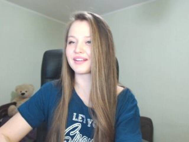 Transliacijos ekrano nuotraukos _YoungGirl_