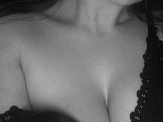 Erotinis vaizdo pokalbis balissy