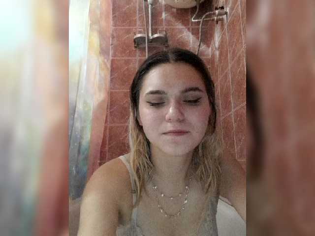 Transliacijos ekrano nuotraukos Banhii