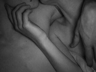 Erotinis vaizdo pokalbis Debauchery-