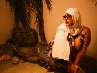 Erotinis vaizdo pokalbis BBWHijab