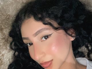 Erotinis vaizdo pokalbis Beautifulskinny18