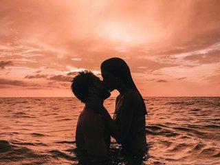 Erotinis vaizdo pokalbis Beecouples