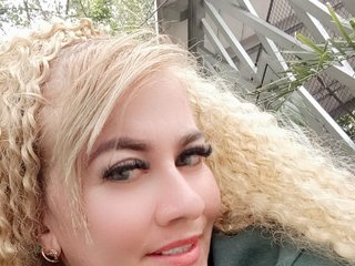 Erotinis vaizdo pokalbis Bella-29