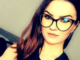 Erotinis vaizdo pokalbis Bella-Diamond