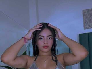 Erotinis vaizdo pokalbis BellaaFox