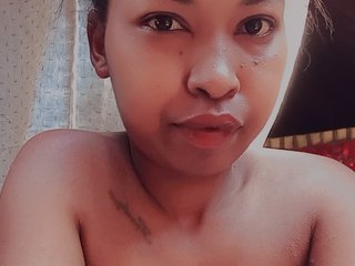 Erotinis vaizdo pokalbis bellahxo