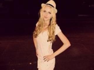 Erotinis vaizdo pokalbis bellapuella