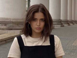 Erotinis vaizdo pokalbis BellaRoper