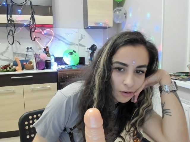 Transliacijos ekrano nuotraukos BellaScatte