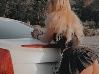 Erotinis vaizdo pokalbis Bellateal