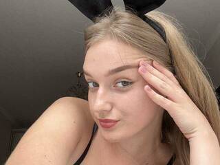 Erotinis vaizdo pokalbis Bellatrisssaaa