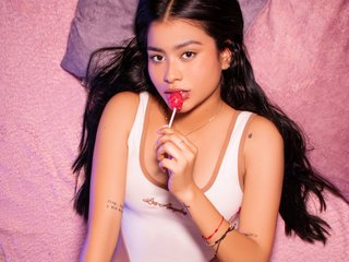 Erotinis vaizdo pokalbis Bellatrix