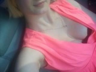 Erotinis vaizdo pokalbis bellkaa