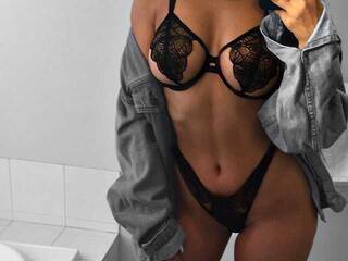 Erotinis vaizdo pokalbis BertaRoss