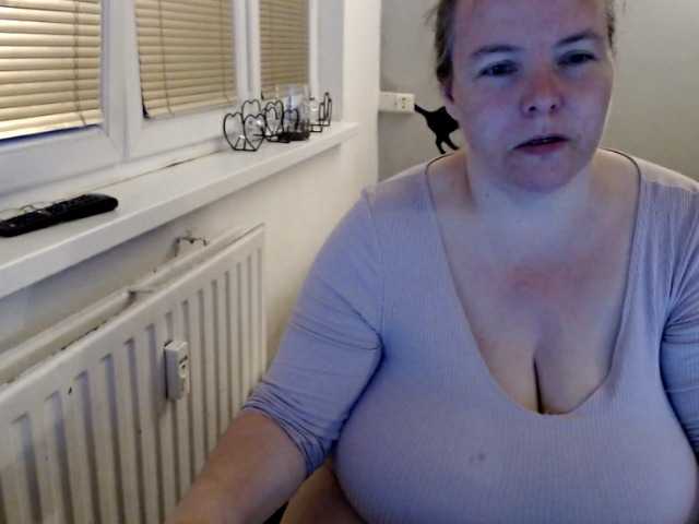 Transliacijos ekrano nuotraukos Bessy123