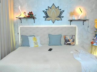 Erotinis vaizdo pokalbis Bianka-strip