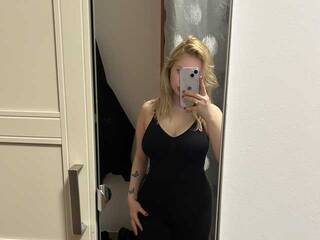 Erotinis vaizdo pokalbis Biankaa999