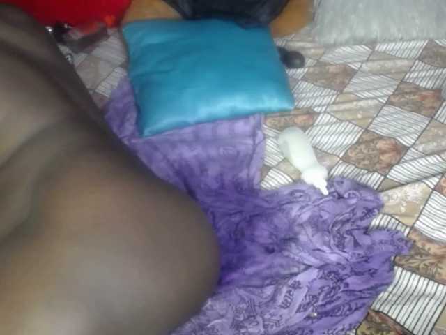 Transliacijos ekrano nuotraukos BigAssSharntel