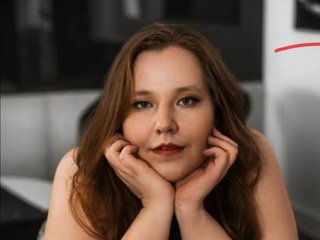 Erotinis vaizdo pokalbis BigButtBetty