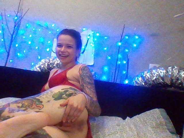 Nuotraukos bigdick--fuck inked girl home alone===inked feet=== inked legs===