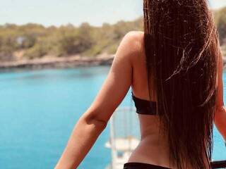 Erotinis vaizdo pokalbis _-__