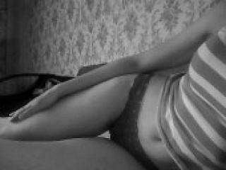 Erotinis vaizdo pokalbis biruzanna