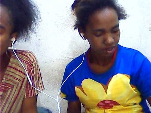 Transliacijos ekrano nuotraukos Black-Doubles