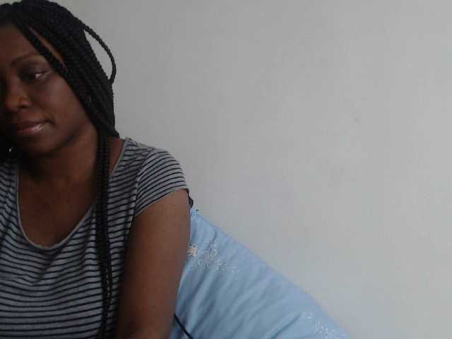 Nuotraukos BlackSensualx I want to interact with a romantic and cultured man who will lead me to dream beyond who I am ....