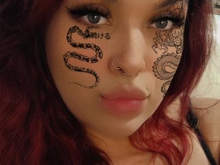 Erotinis vaizdo pokalbis BlairHibbinz