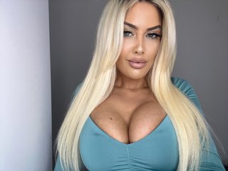 Erotinis vaizdo pokalbis BlancheSummer