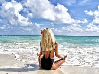 Erotinis vaizdo pokalbis blon-dino4ka