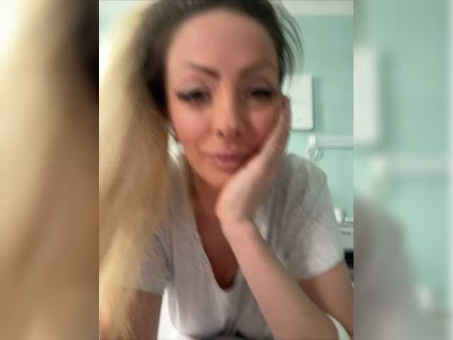 Transliacijos ekrano nuotraukos blondalina