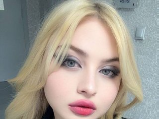 Erotinis vaizdo pokalbis BlondeBond
