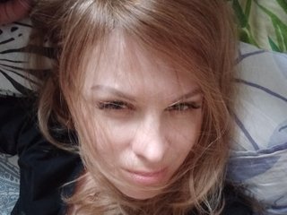 Erotinis vaizdo pokalbis BlondeFox
