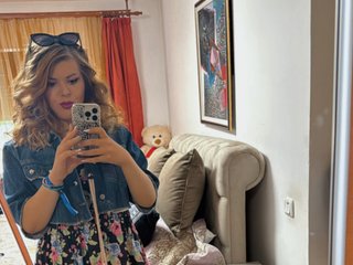 Erotinis vaizdo pokalbis BlondeMaya