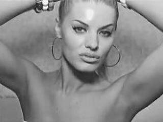 Erotinis vaizdo pokalbis blondiestar